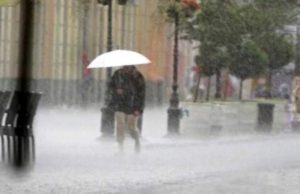 Vreme capricioasă în minivacanța de Sfânta Maria! Opt județe, sub cod galben de ploi torențiale și vijelii