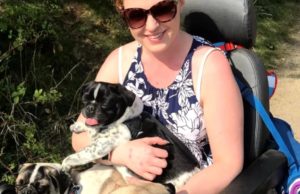 La 33 de ani, o tânără riscă să moară decapitată, la orice întoarcere a capului. Cum e posibil