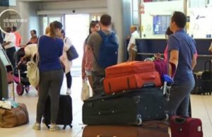 Alertă MAE pentru românii care pleacă în vacanţă, în Grecia. Există riscul contractării virusului West Nile