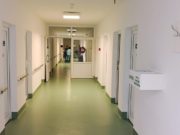 O femeie a murit după ce în spital ar fi primit doar vitamine cumpărate de familie