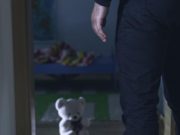 Un bărbat care ar fi agresat sexual o fetiță de 6 ani este tatăl unui fost șef din Poliția Timiș