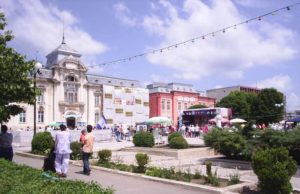 16 minore din Caracal forțate să facă sex cu români, manageri austrieci și soldați americani