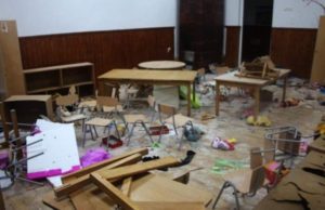 Şcoala din Clejani, distrusă complet de trei copii enervaţi de o jucărie care cânta