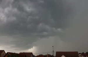 Alertă meteo de vreme severă imediată. Cod galben în mai multe judeţe, în următoarele ore