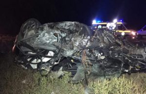 Subofiţer mort pe şosea, la Lugoj. Maşina lui, făcută bucăţi de un TIR