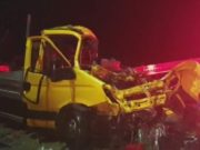 Trei persoane au murit strivite de un camion care a izbit o autoutilitară, în Vrancea, pe DN 2 E85