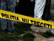 Un bebeluș a fost găsit pe un deal, lângă cinci persoane decedate