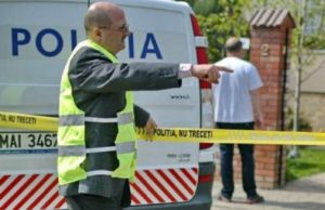 Tânără de 17 ani, ucisă cu toporul de iubit în Prahova. Criminalul a fugit şi este căutat de poliţie