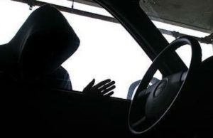 Furtul din mașină, noua modă în Craiova. Hoții fură nestingheriți și se fac nevăzuți