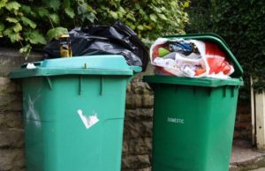 Trupul fără viaţă al unui copil abia născut, găsit într-un tomberon din Piatra-Neamţ