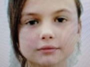 Povestea tristă a fetiţei din Piatra Neamţ care și-a așteptat părinţii toată noaptea, într-o scară de bloc