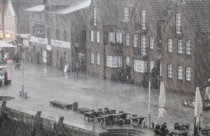 Toamna îşi intră în rol! Cod galben de vijelii în mai multe zone din ţară