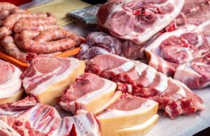 Carnea de porc din România ar putea fi interzisă în UE. Romalimenta: „S-ar putea ca prețurile să zboare”