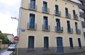 ”Mami doarme! E foarte obosită!” O fetiță de trei ani a supraviețuit zile în șir, cu mama moartă în casă