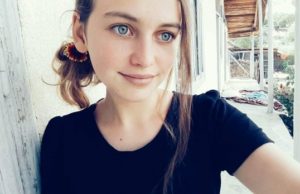 Teodora a murit la 15 ani, învinsă de cancer. Înainte de a pleca printre îngeri, fata a lăsat un mesaj sfâșietor pentru cei dragi. „A plecat după ce ne-a pregătit pe fiecare dintre noi pentru acest moment”