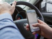 VIDEO | Cum depisteaza politistii soferii care folosesc telefonul la volan. Cum pot demonstra agentii fapta
