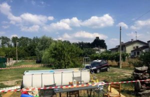 Închisoare cu suspendare pentru românca din Italia care şi-a lăsat nesupravegheată fetiţa moartă în piscină