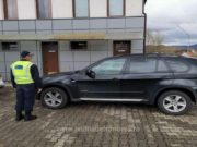 Bărbat deposedat de poliţişti, în trafic, de bolidul de lux pe care îl conducea, în Satu Mare
