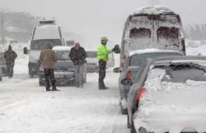 Primele ninsori, așteptate la sfârșitul lunii noiembrie. Meteorologii anunță iarnă grea, cu zăpadă din abundență și viscol puternic