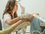 Uite cum poţi să depistezi virusul HPV acasă, la fel de uşor ca un test de sarcină