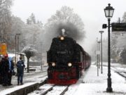 Ninge abundent în Europa. O persoană a murit şi sute de mii de locuinţe au rămas fără electricitate