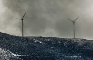 Cod roșu de vânt puternic la munte. Rafalele ating 150 km/h