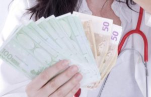 Medic de la Spitalul Obregia, urmărit penal pentru luare de mită