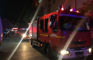 Elevii unui liceu din Timişoara, evacuaţi din cauza unui puternic miros de gaz