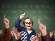 Copiii care vor avea succes în viață sunt cei cu note de 7 și 8