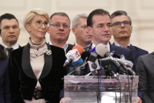 B5AB1994-1018-47F6-8EB6-46679122D711