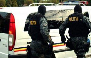 Interlop periculos, găsit de mascaţi ascuns într-o casă din Prahova