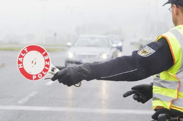 Doi români arestaţi, după ce Germania a reintrodus controlul la graniţă