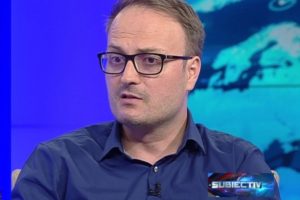 EFD26208-0B04-4087-BCD3-1BE053322DFB