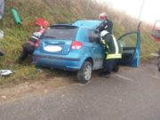 Tânără din Cluj, moartă după ce a zburat cu maşina pe carosabilul umed şi s-a înfipt într-o autoutilitară