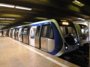 Tentativă de sinucidere la metrou: Un bărbat s-a întins pe liniile de tren / Motivul din spatele deciziei disperate