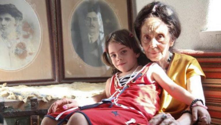 Sicriul a sosit! Fiica Adrianei Iliescu este pregatita de inmormantarea mamei sale