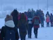 Elevii cer demiterea ministrului educaţiei care nu rezolvă problema transportului județean