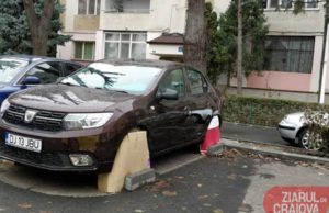 Tăietorii de cauciucuri au băgat spaima în proprietarii de mașini din Craiova. Cum a ales un sofer sa isi protejeze cauciucurile de lama cutitului