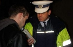 Un şofer din Târgu Jiu s-a ales cu dosar penal, pentru că a luat paracetamol. Reacţia IPJ Gorj