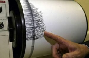Cutremur în România, puţin după miezul nopţii. Seismul s-a produs în Vrancea, la 137 de kilometri adâncime