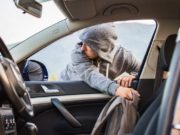 Aceste măsuri simple de siguranţă te pot ajuta să îţi protejezi mașina de furturi