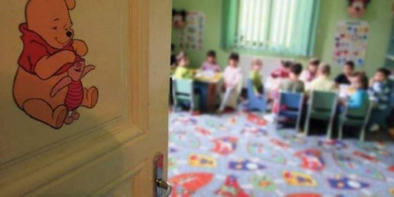 O tânără educatoare din Iaşi a încercat să-şi pună capăt zilelor în grădiniţă
