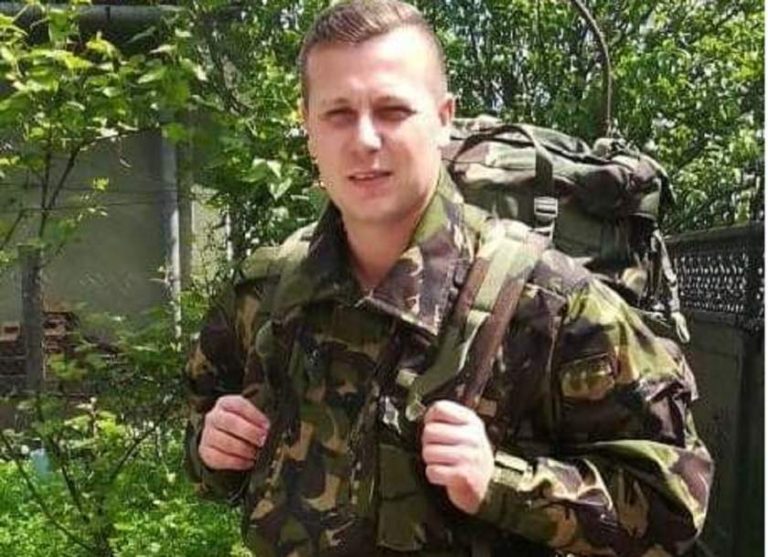 Alin voia să defileze de 1 Decembrie, însă o boală gravă îl ţine în spital şi îl face să solicite ajutor