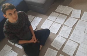 Un student român a primit peste 50 de amenzi de circulaţie deşi nu are permis sau maşină, în Anglia