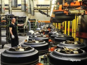 producatorul-de-anvelope-continental-va-acorda-angajatilor-din-romania-un-bonus-de-600-de-euro-din-profit_size9