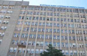 Asistent medical descalificat la un concurs de angajare la SJU Craiova pentru că are studii superioare