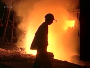 De la comunism la capitalism: leul se depreciază de 7 ori, inflație de 300%, marile uzine ajung la fier vechi