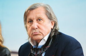 Reacţia dură a lui Ilie Năstase după ce Klaus Iohannis a anunţat că retrage decoraţiile celor condamnaţi penal