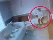 A zărit pe imagini silueta unei femei lângă bebelușul ei și a fugit într-un suflet în camera copilului. Când a ajuns acolo, a înmărmurit. Apariția bizară a răscolit-o pe tânăra mamă!