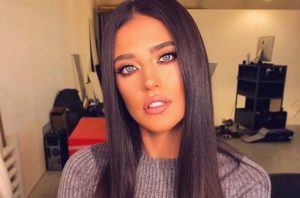 antonia-lanseaza-o-noua-colectie-vestimentara-inspirata-din-propriul-stil_size19